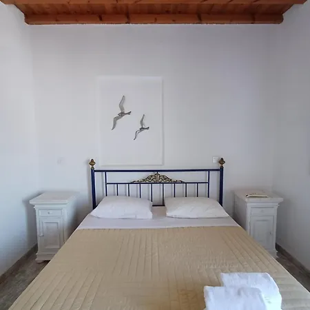 Manos Apart Otel 3*