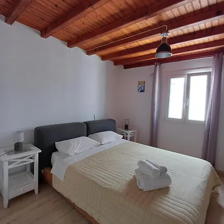 Apart Otel Manos