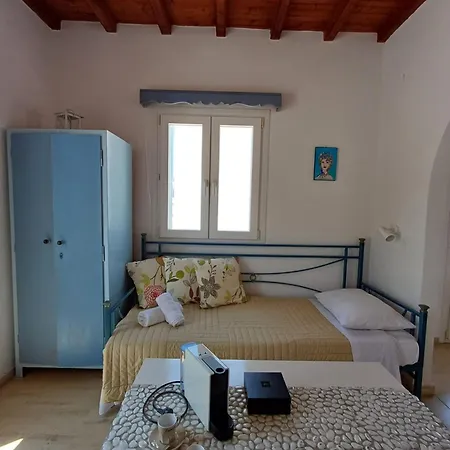 مانوس روومز 3* Mykonos Town