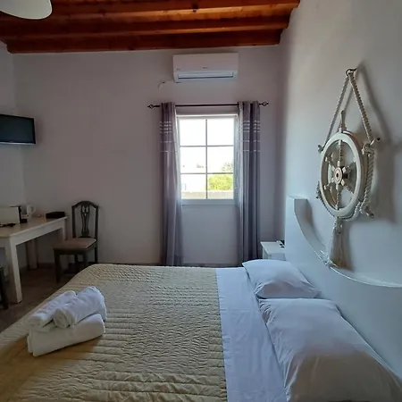 مانوس روومز 3* Mykonos Town